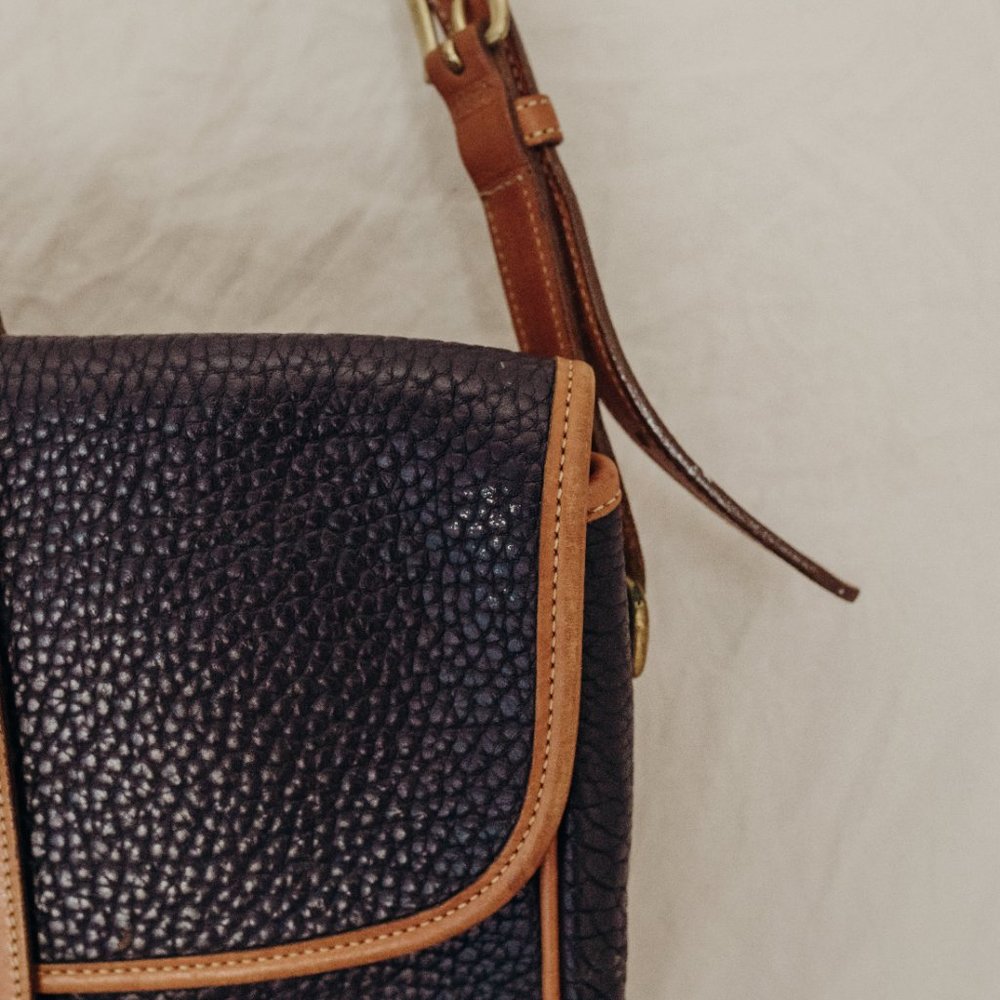 Vintage Dooney & Bourke Leather Shoulder Bag - Picture 4 of 10